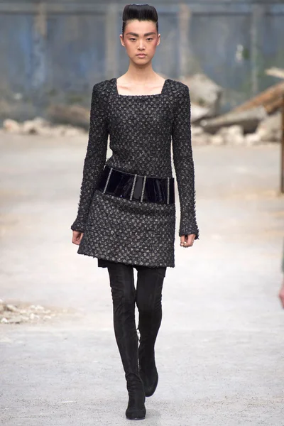 Look 29